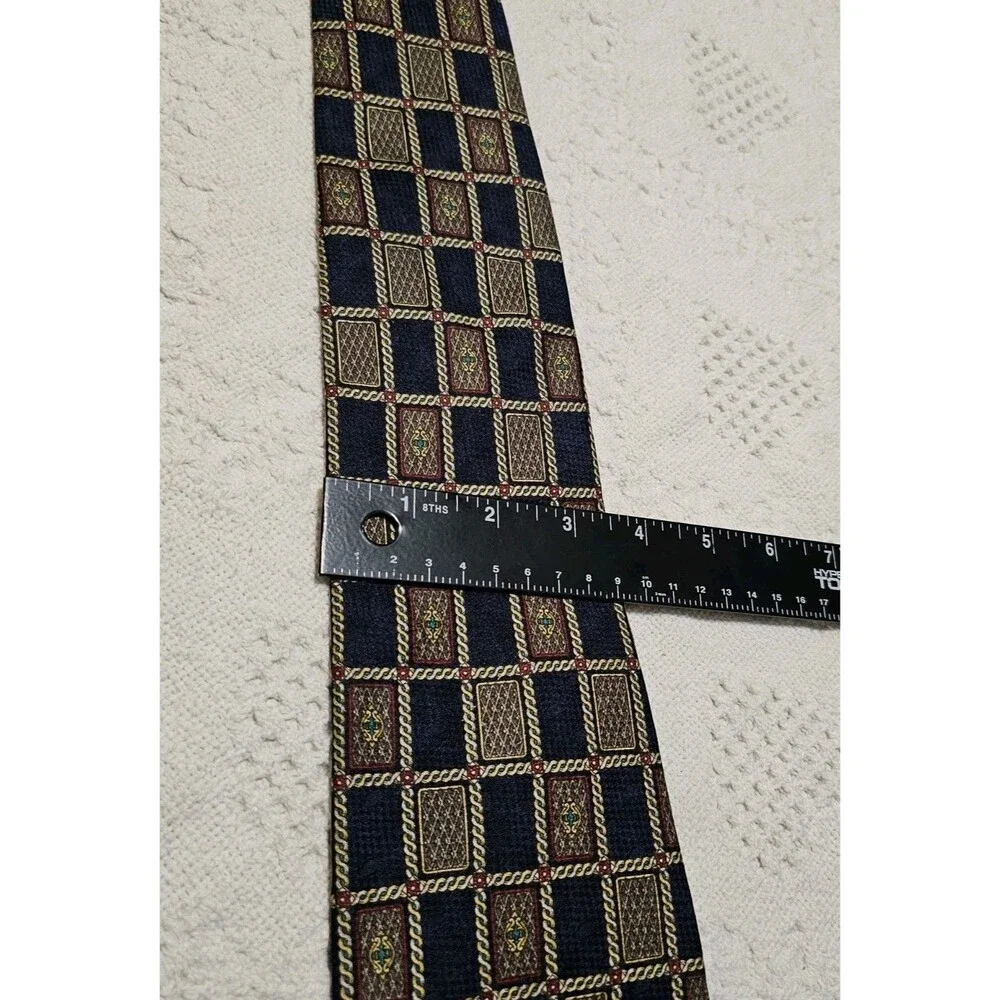 The Metropolitan Museum of Art Silk Tie Vintage Navy Gold Geometric Medallion